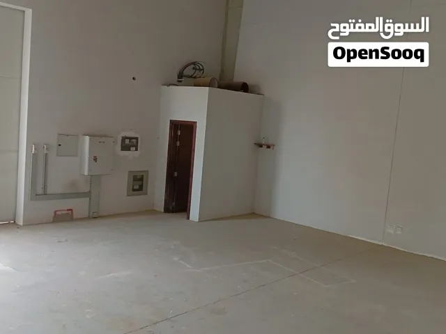 مستودع لليجار السنوي 1400 قدم