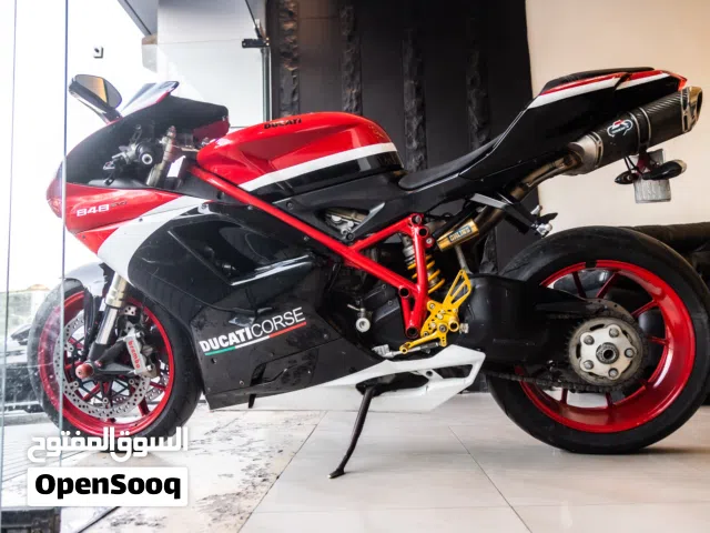 Ducati 848 Evo corse special edition 2012 الدراجة بحالة ممتازة و قطعت مسافة 36,000 كيلو متر