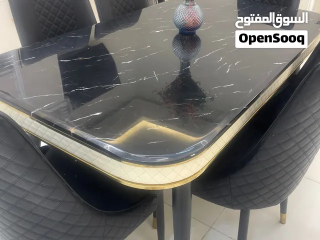 ميز طعام مرمر