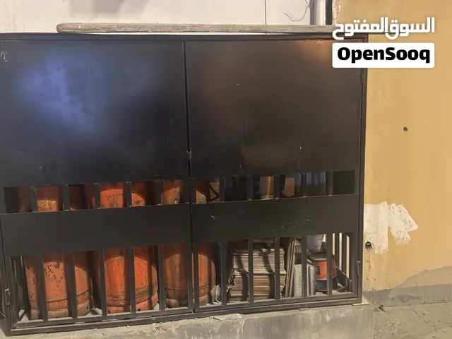 سلندرات غاز مع البوكس