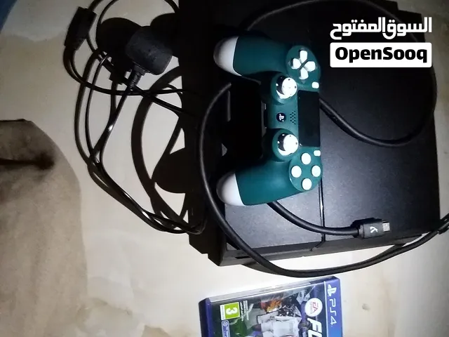 بلي ستيشن 4 نضيف معى فيفا 26 ويدا واش دي ام اي بسعر ممتاز للتبادل نوتندو سوش1