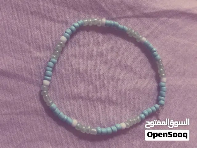 أساور وخواتم