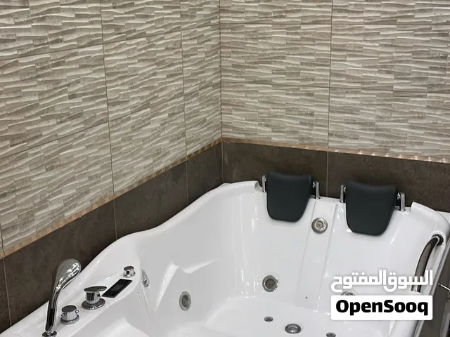 جاكوزي شبه جديد لم يستخدم