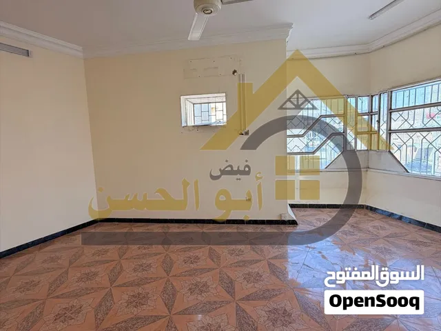 دار تجاري للايجار في منطقة مناوي باشا قرب شارع الاستقلال م