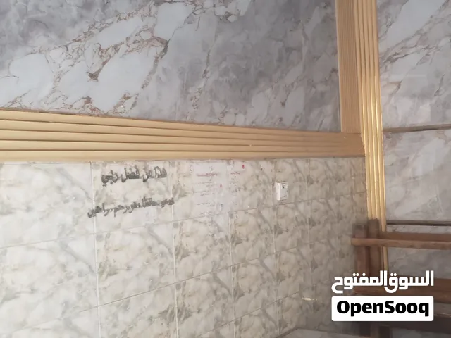 كافتيريا للبيع في شارع 14 اكتوبر جوار محكمه صنعاء الجديده المكان واضح وين اصحاب التجاره ويروح يشوف