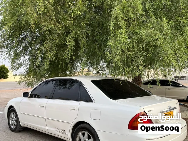 Toyota Avalon 2000 for sale.