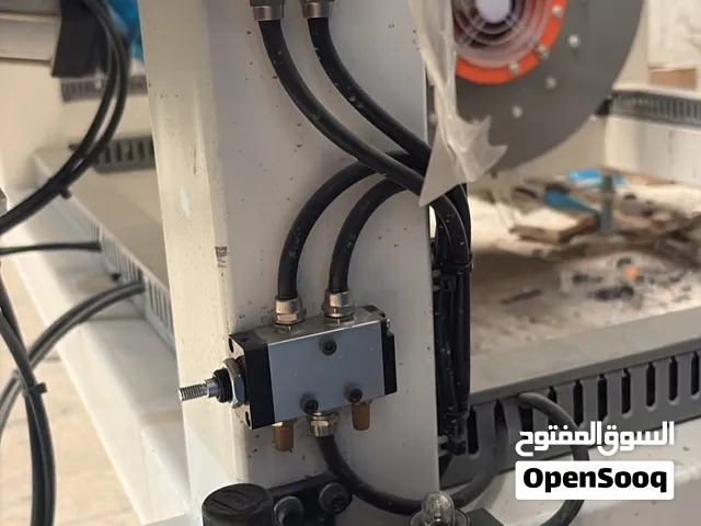 طاولة قص زجاج كهربائية
