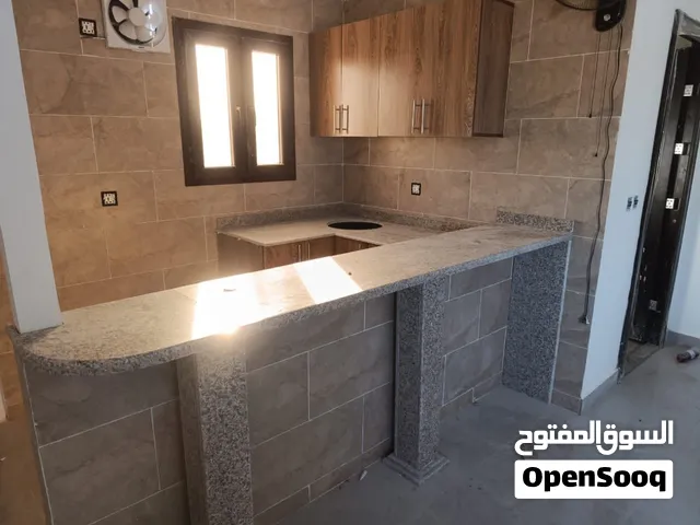 شقة للبيع بحي الوحدة
