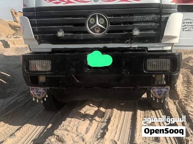 للبيع 2 نساف شاحنه مرسيدس 2095 /2089