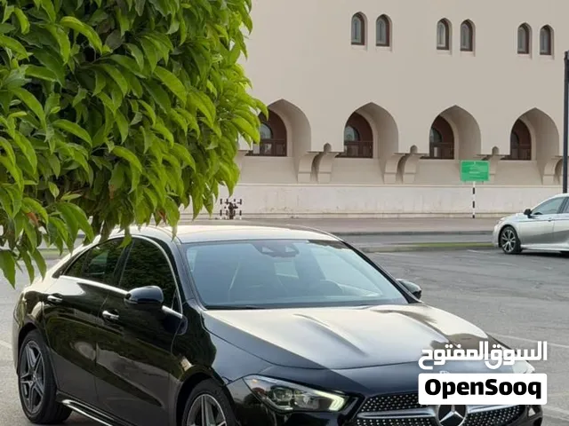 مرسيدس بنز الفئة-CLA 250 موديل 2020 سوداء مع مواصفات أمريكية ومستعملة