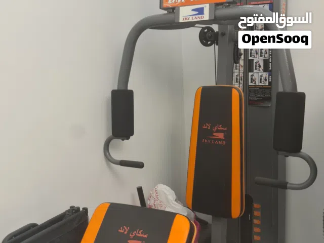 للبيع معدات رياضية منزلية بحالة ممتازة – السعر 950 درهم.