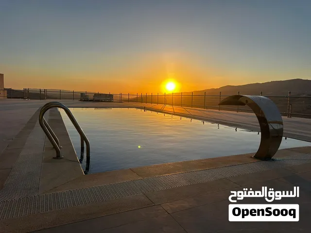 شاليه جديد للايجار بإطلالة خيالية ساحره على سد الملك طلال و على جبال جرش  ودبين + مسبح خاص