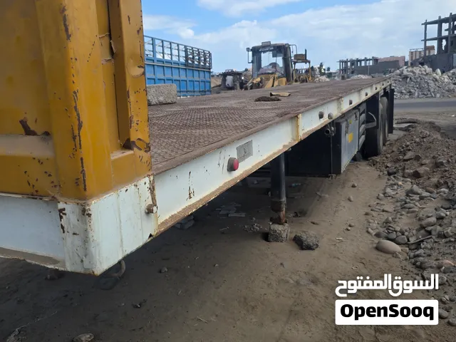 مقطورات الماني بي بي 16 موجوده بعدن