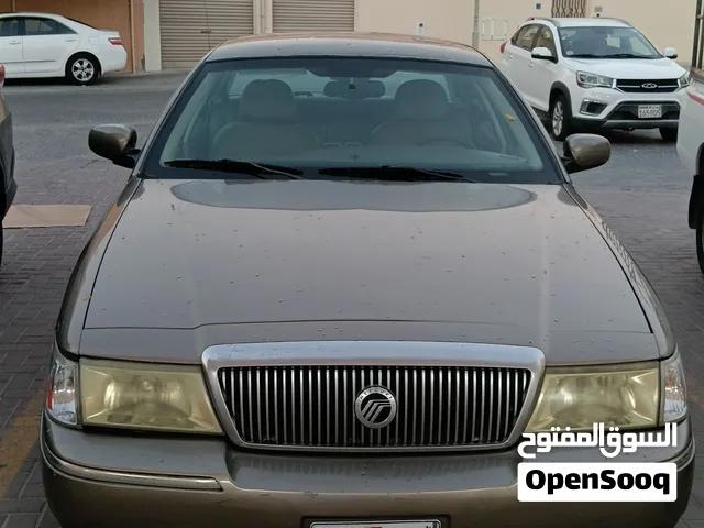 للبيع جراند ماركيز  السيارة وارد امريكا  تم تبديل جميع القطع الاستهلاكية  السيارة اجتازت الفحص مسجله