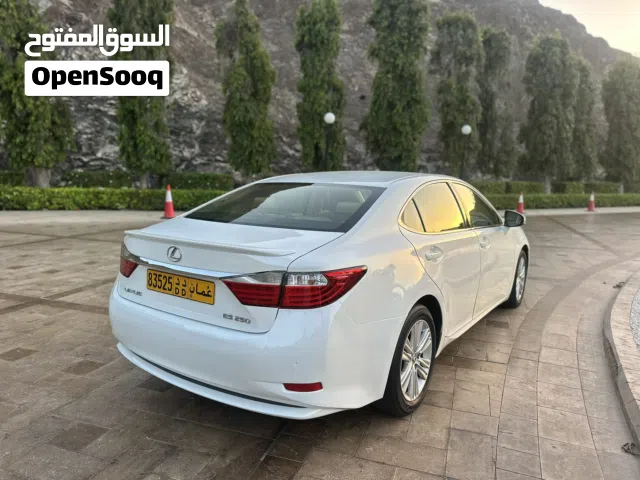 Used Lexus ES in Muscat