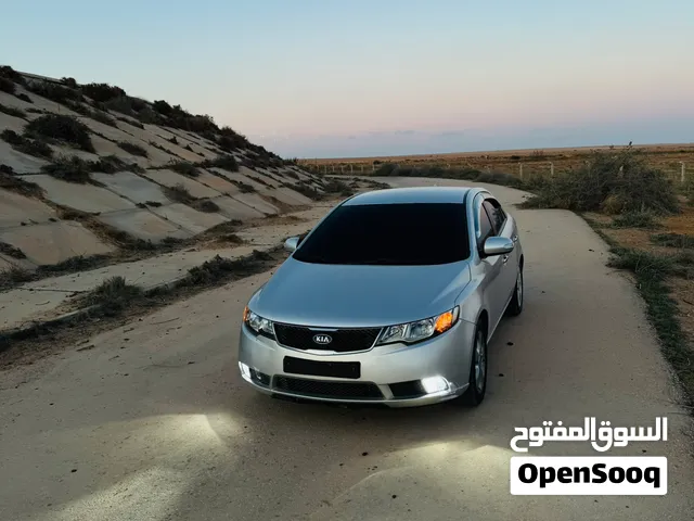 2011 كيا فورتي LX