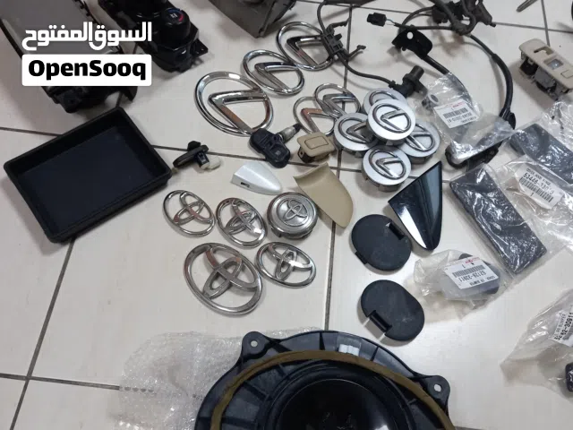 قطع غيار لكزيس ESمن موديل 2012 بحالة مع قطع k5 ممتازة