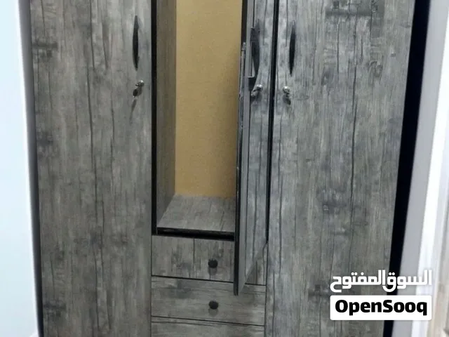 دولاب 3 ضلفة خامة ومريح جدا وهيكفى كل اغراضك وخامات عالية جدا جدا الاكثر مبيعآ بفضل الله ومتاح الشحن