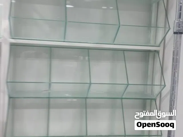 جميع  اعمال  الزجاج  السكريت   و الالمنيوم  والديكور