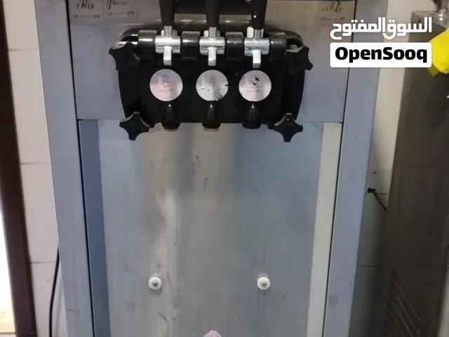 ماكينة آيس كريم