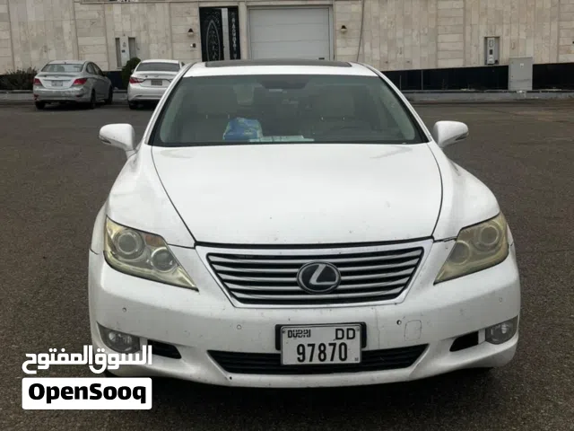لكزس LS460 موديل 2011