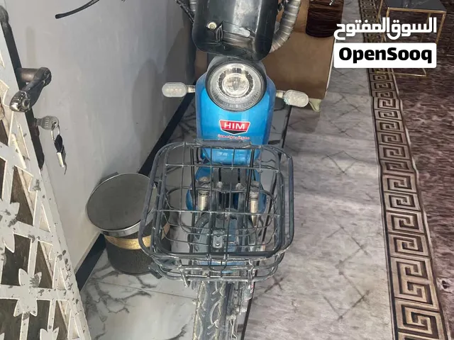 دراجة شحن يحتاجلها بطاريات وبعض التصليح السعر 100 وبي مجال التواصل واتساب