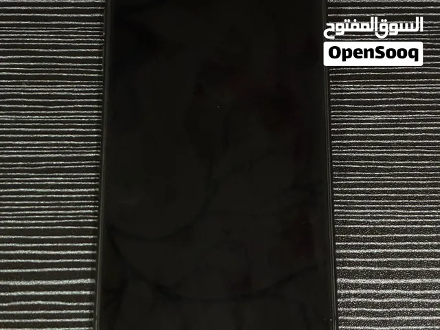 آيفون 11 العادي للبيع فقط شبه جديد