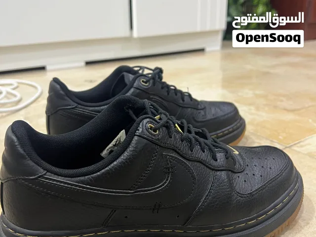 Nike Air Force 1 Luxe Black Gum