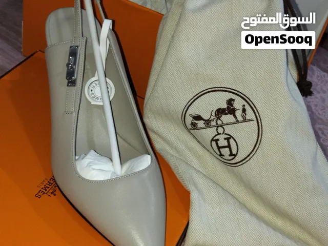 حذاء كعب عالي ماركة HERMÉS