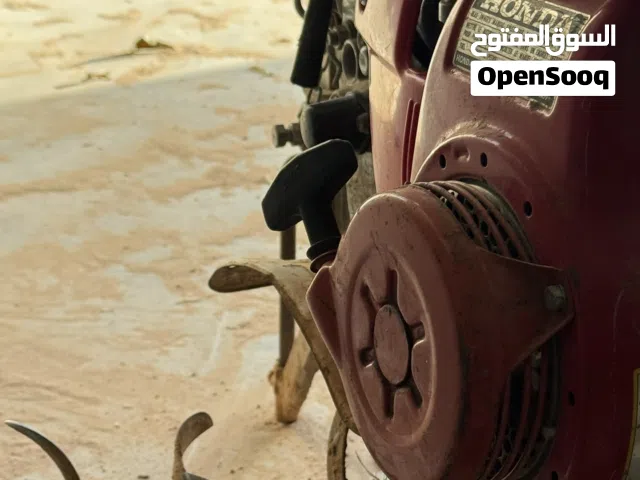 عزراقة محرك بسطوني واحد بنزينة