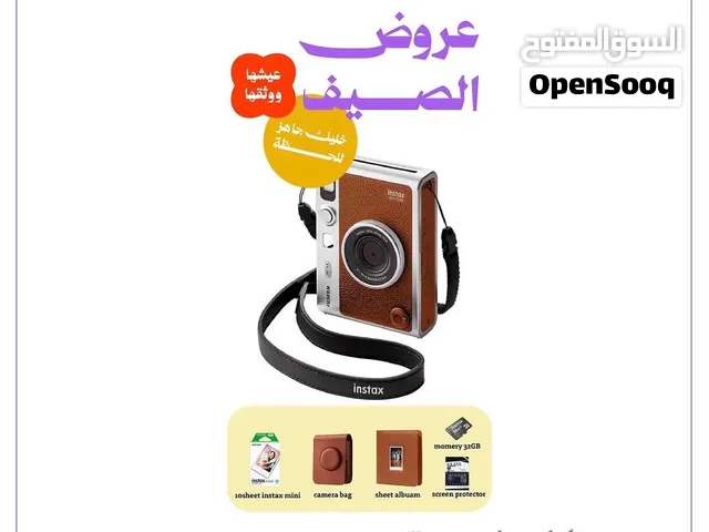 كامرة MINI EVO  الكامره فوريه تقدر تصور ب اكثر من اضائه و لون شاشه وتقدر تطلع الصوره وتحتفظ بيها