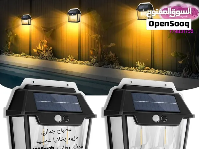 مصباح جداري يعمل بالطاقة الشمسية.wall lamp مدمج ببطارية ليثينيوم عالية الجودة وخلايا شمسية
