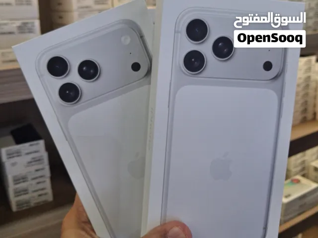 18 PRO. 512 GB..  NEW.. PHONE... COLER....... GLACIER...... ARGENT  SELL