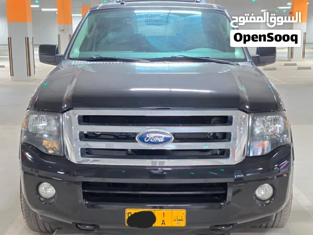 فورد اكسبديشن خلجي وكالة عمان رقم واحد فتحة سقف كراسي جلد بيج الكراسي الخلفيه ينطوي كهرباءى