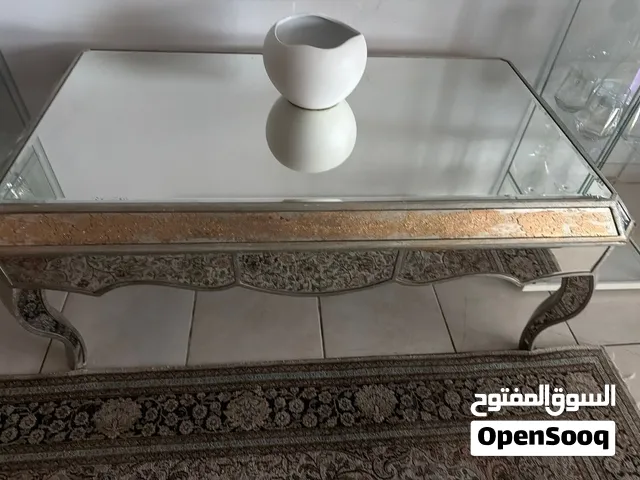 بيع كرسى مساج وطاوله زجاج