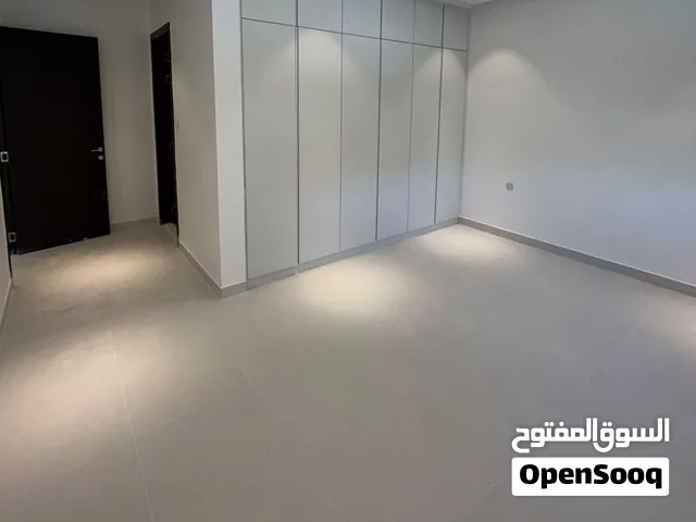 1 m2 5 Bedrooms Villa for Rent in Hawally Shaab
