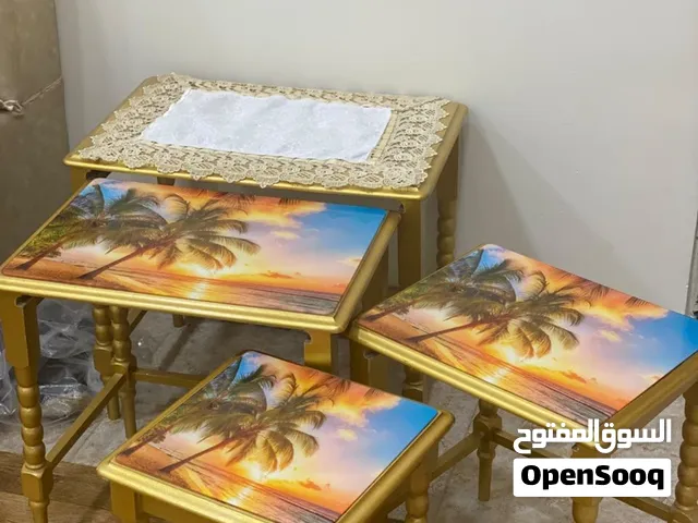 طاولات للبيع