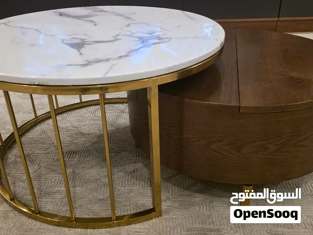 طاولة وسط رخام