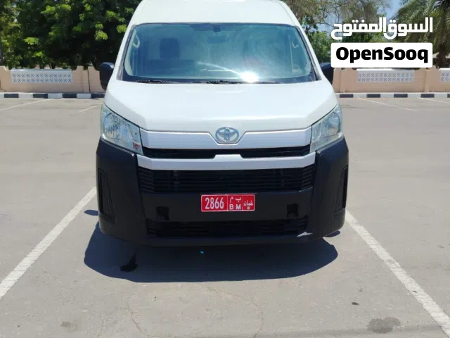 باص براد تويوتا بحالة جيدة