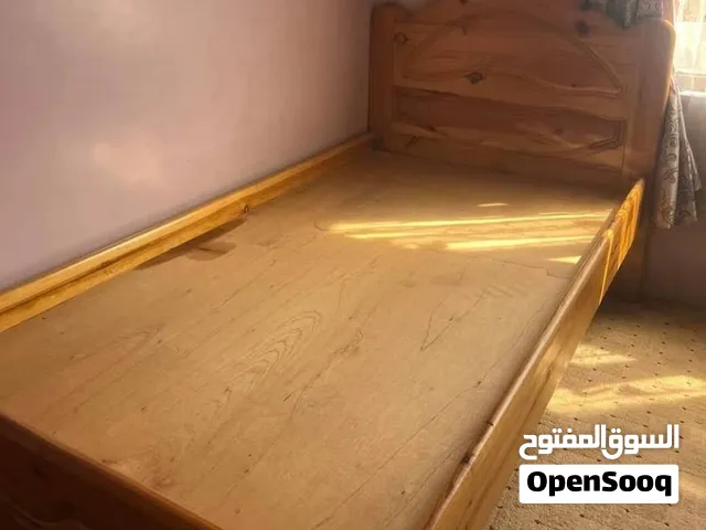 سرير سويد شخص ونص