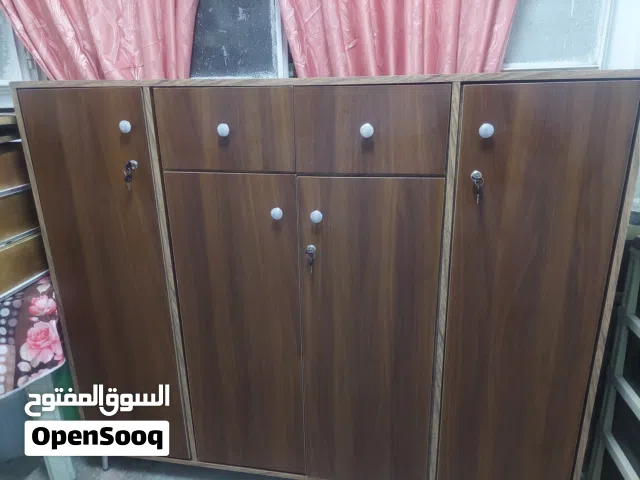 خزانة احذية وادوات المنزلية وعدد ..نوع الخشب لامنيت مقاوم للعفونة جديد لم يستعمل نوعيتة ممتازة .