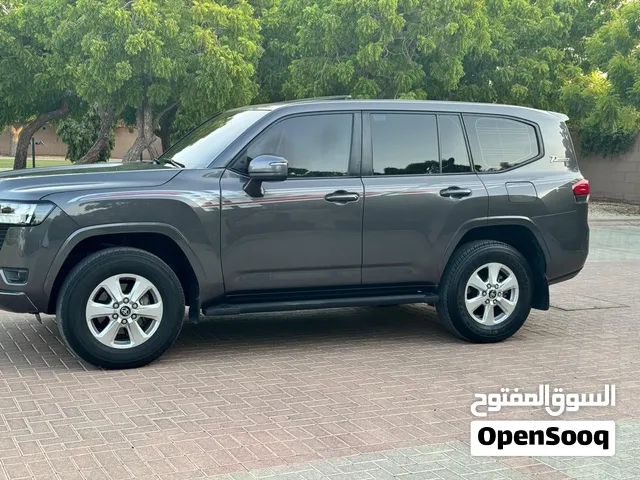 Used Toyota Land Cruiser in Muscat