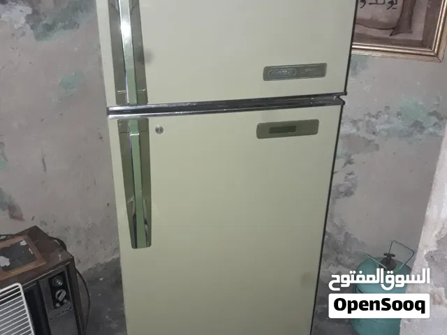 ثلاجة أكما AKMA موديل MER 712 - 10 قدم ونص (283 لتر)