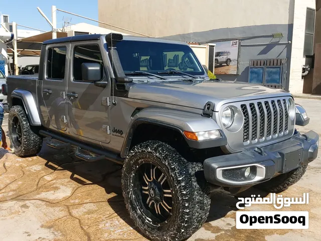 جيب قلادييتور سبورت 2021 Jeep Gladiator