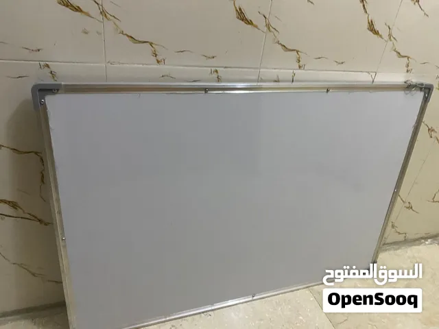 سبورة قياس 60*90مع استاند واقلام