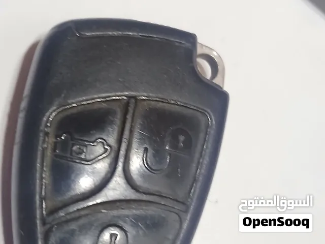 مفتاح مرسيدس فيتو