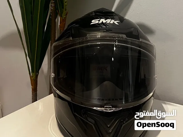 خوذة SMK TYPHOON للبيع