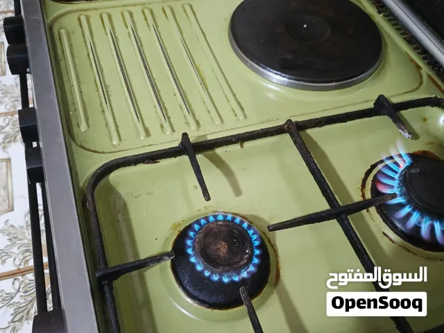 طباخ  كويتي نضيف و حجمه مناسب   كبير  نار قويه