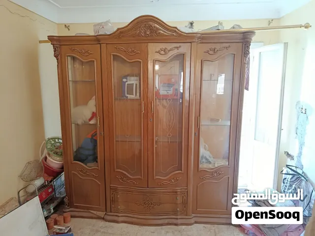 نيش وسفره و8كراسى للبيع