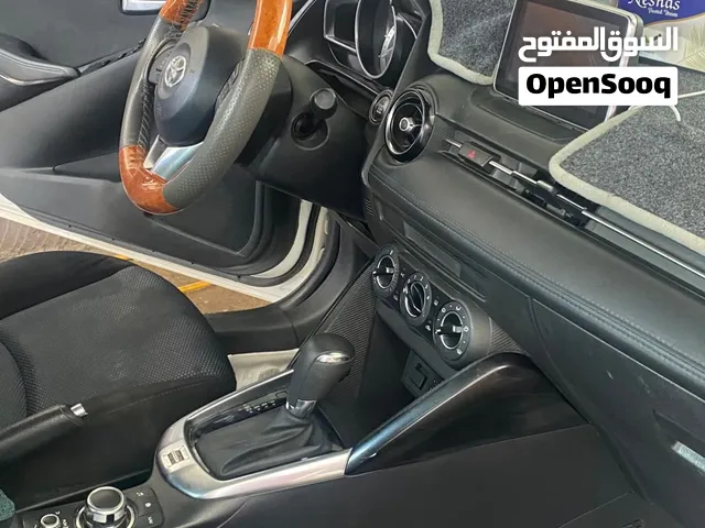 للبيع ياريس IA نظيف اقتصادي